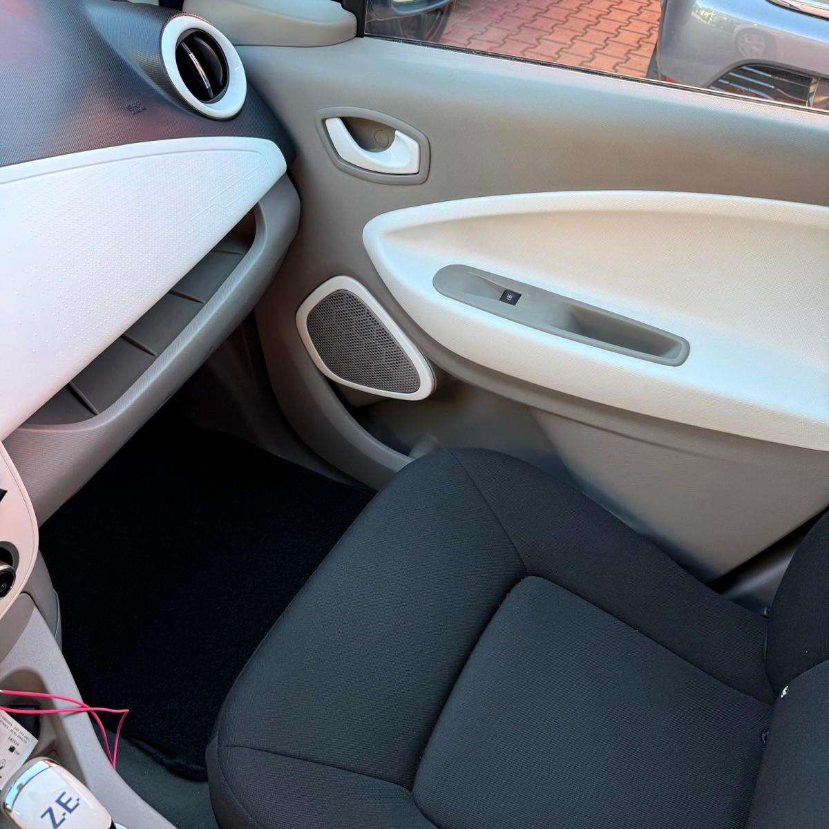 renault-zoe-2017-eletrico-0cc