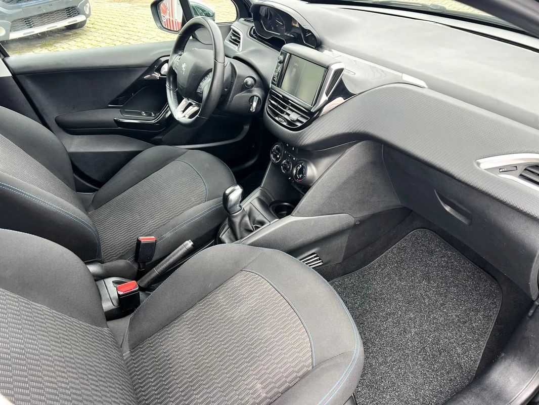 peugeot-208-2018-diesel-1560cc