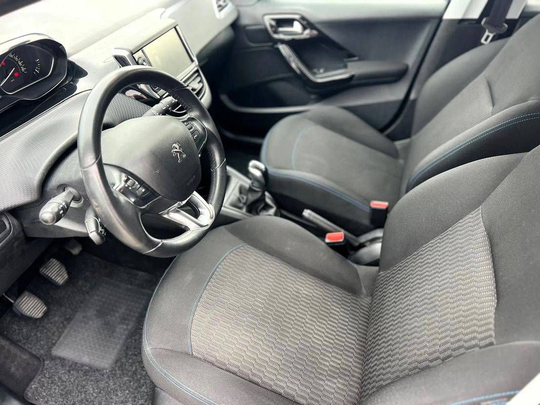 peugeot-208-2018-diesel-1560cc