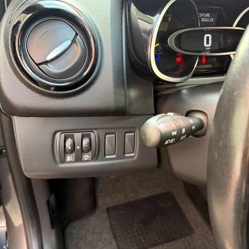 renault-clio-2015-gasolina-898cc