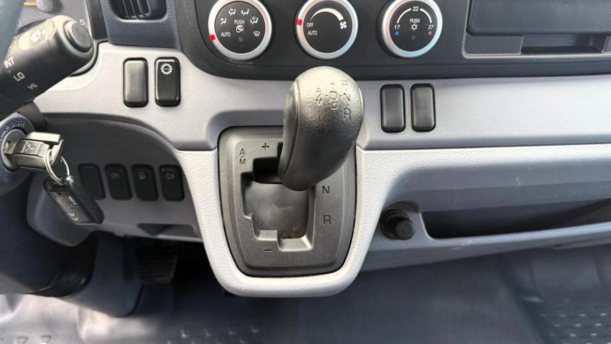 mitsubishi-canter-2012-diesel-3000cc