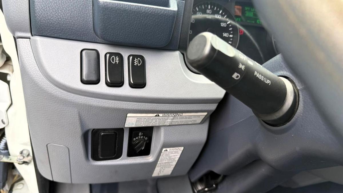 mitsubishi-canter-2012-diesel-3000cc