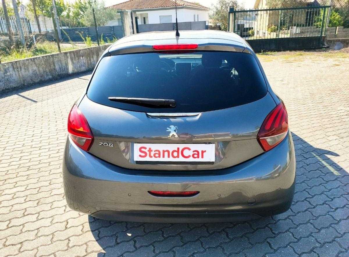 peugeot-208-2018-diesel-1560cc