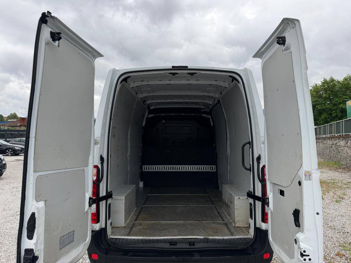 renault-master-2015-diesel-2299cc