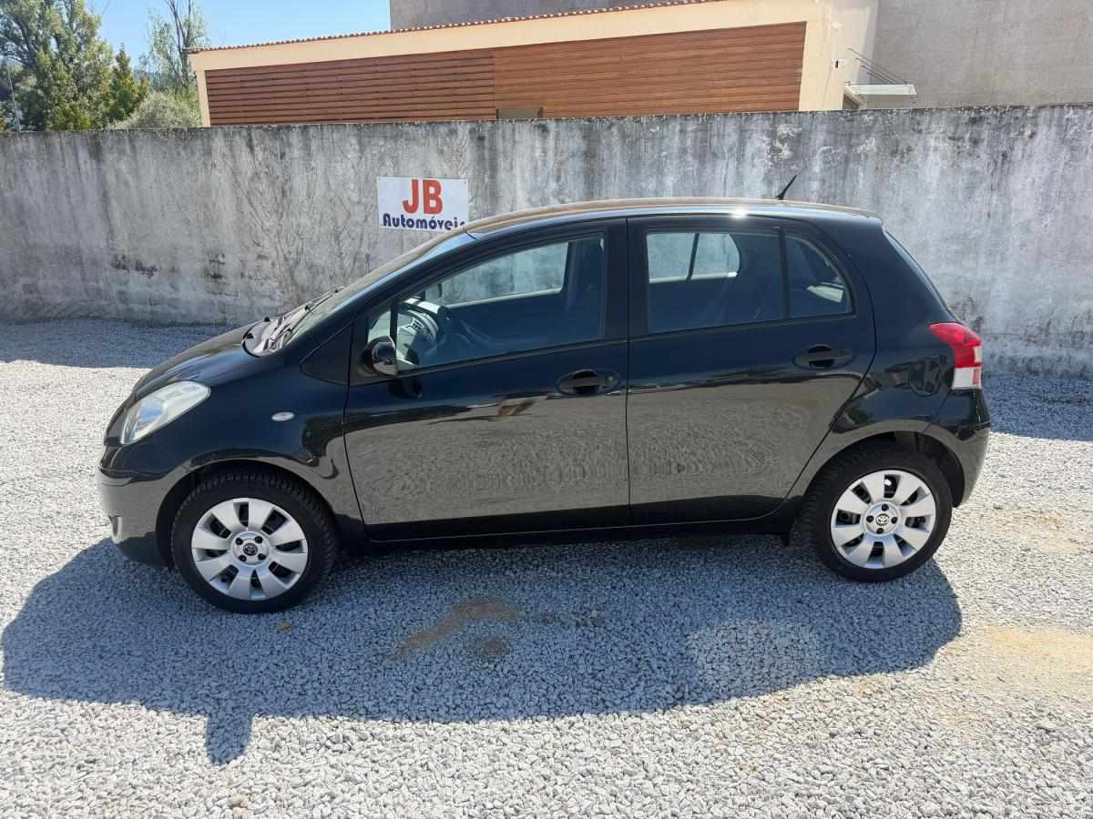 toyota-yaris-2010-gasolina-998cc
