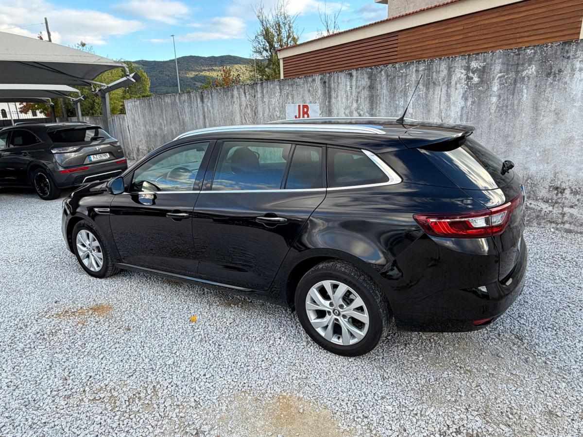 renault-megane-sport-tourer-2019-diesel-1461cc