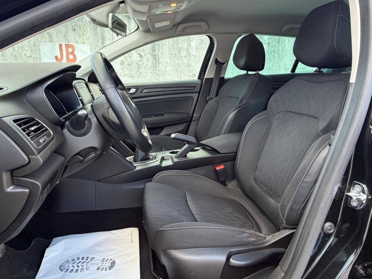 renault-megane-sport-tourer-2019-diesel-1461cc