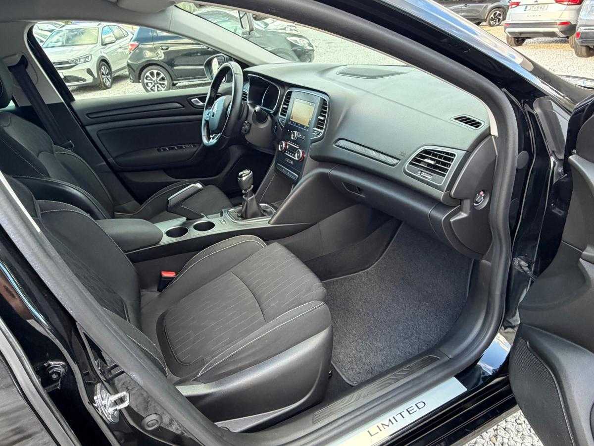 renault-megane-sport-tourer-2019-diesel-1461cc