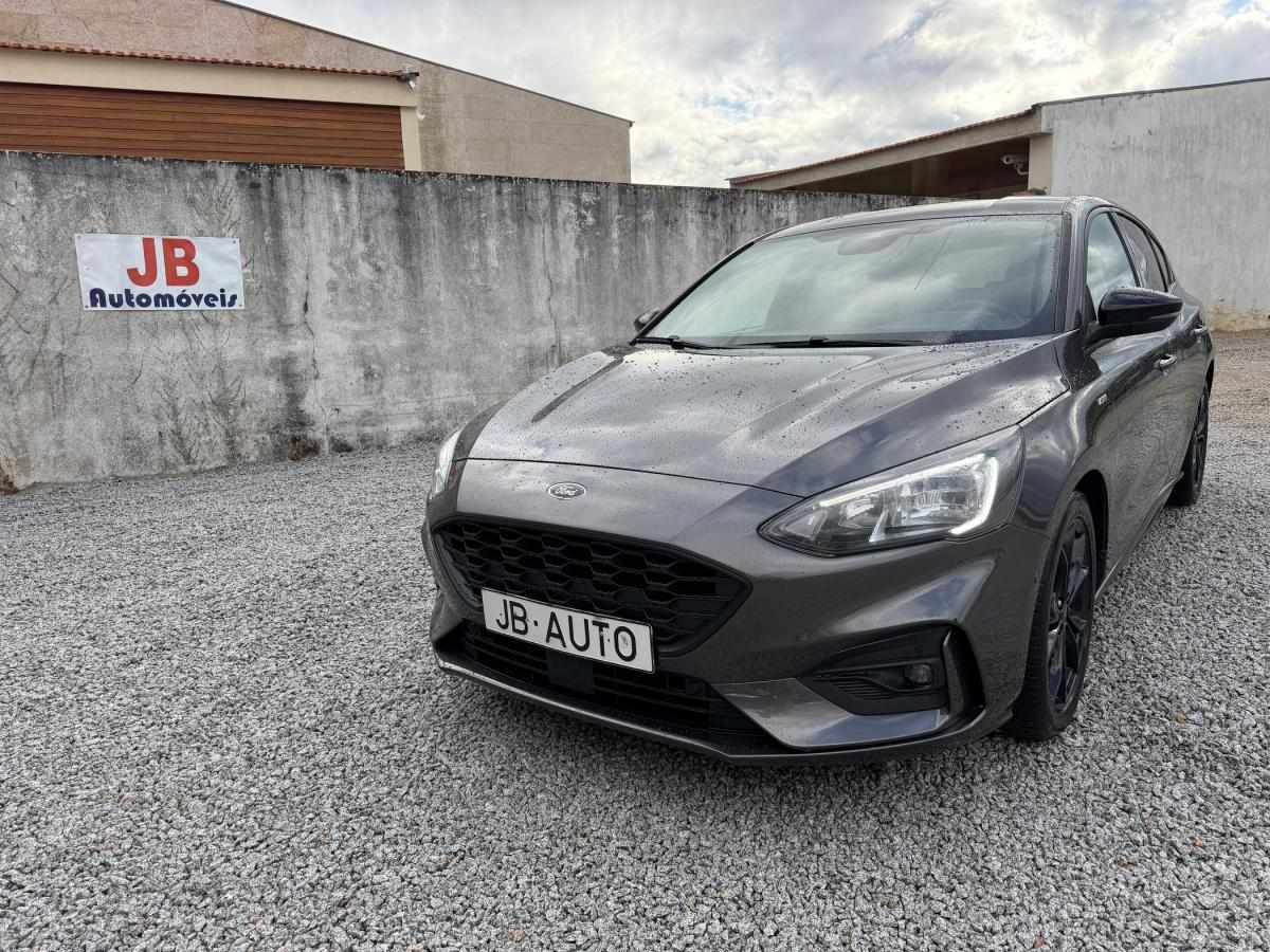 ford-focus-2020-gasolina-999cc