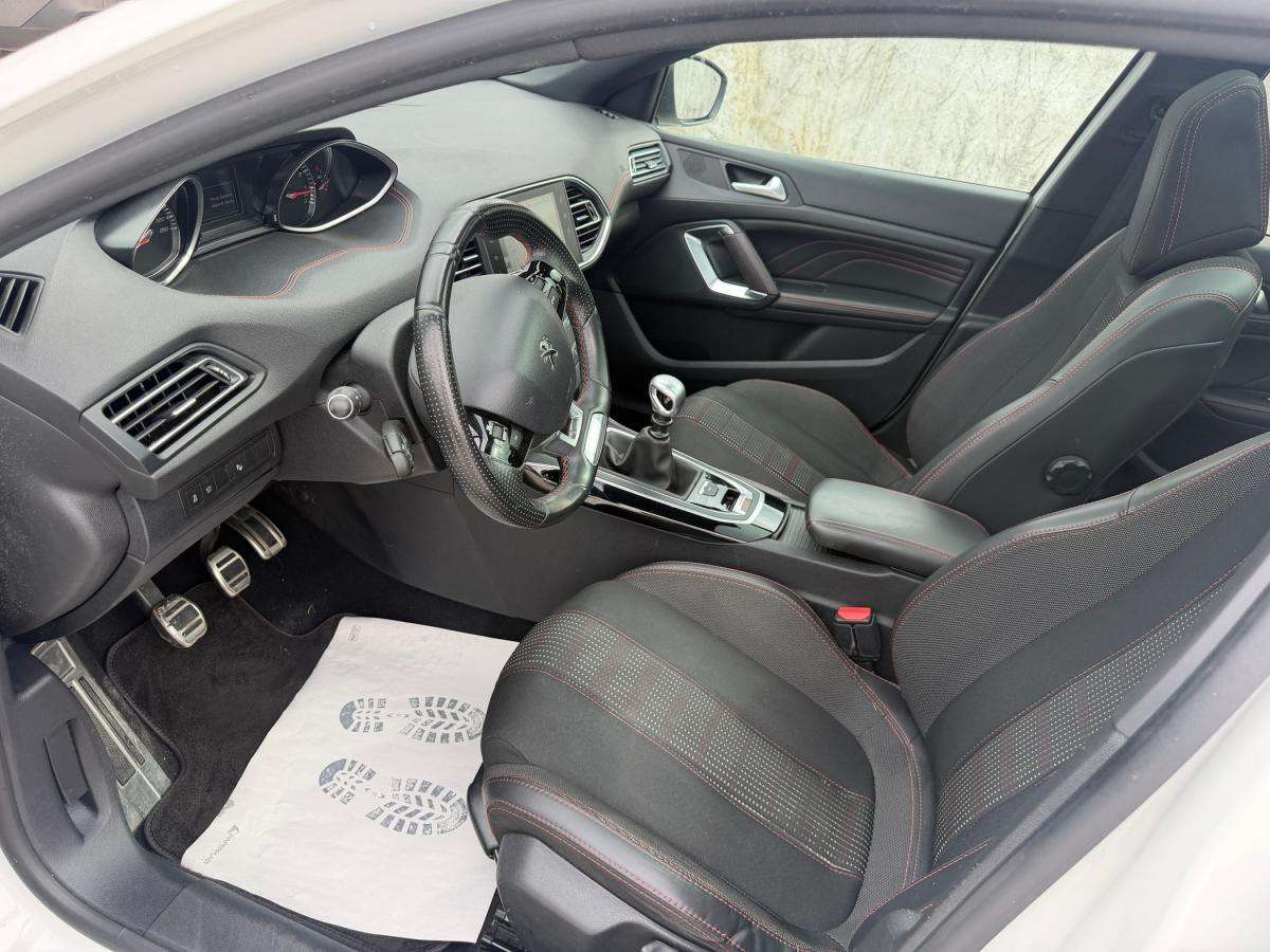 peugeot-308-2016-gasolina-1199cc