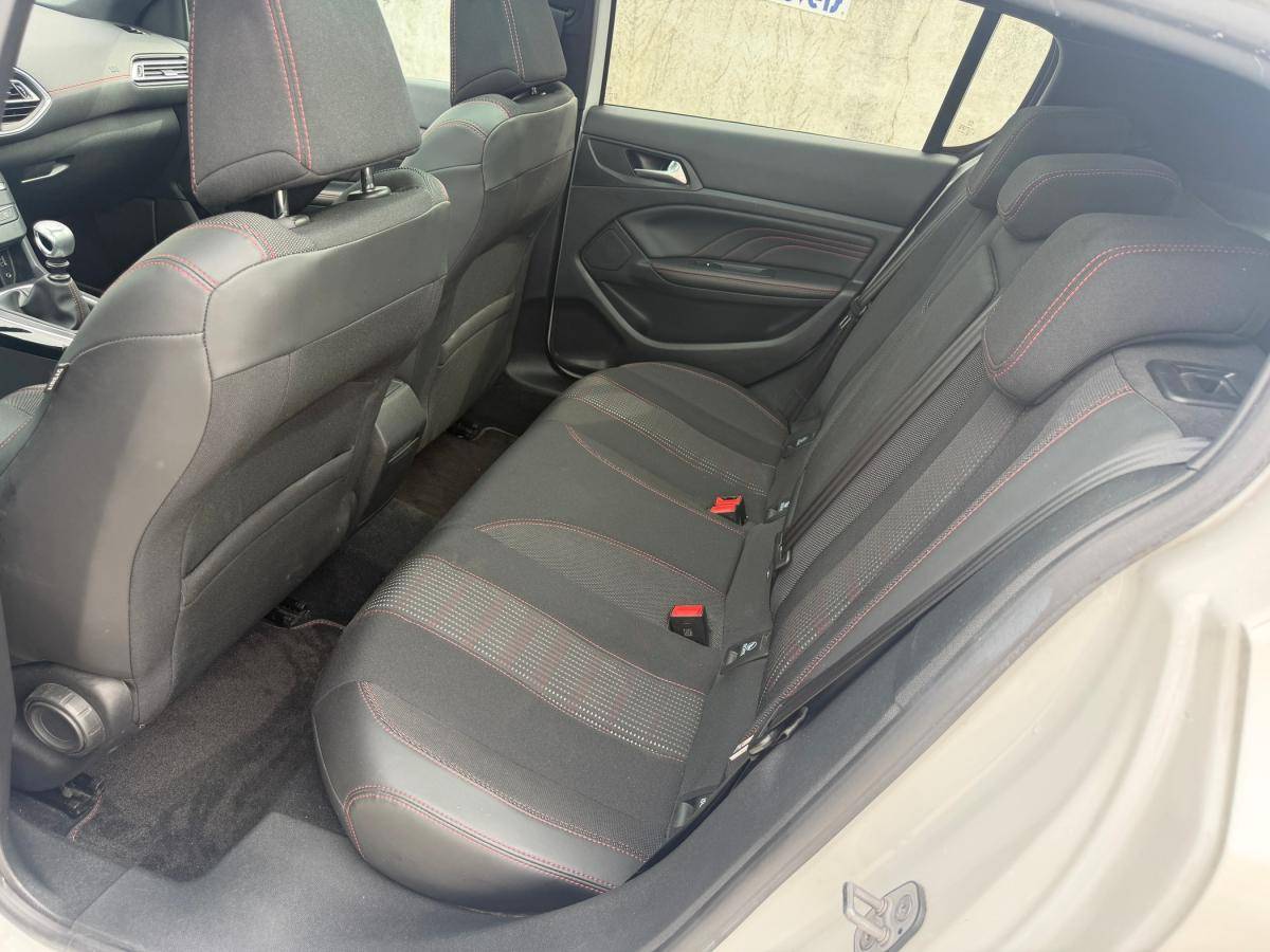 peugeot-308-2016-gasolina-1199cc