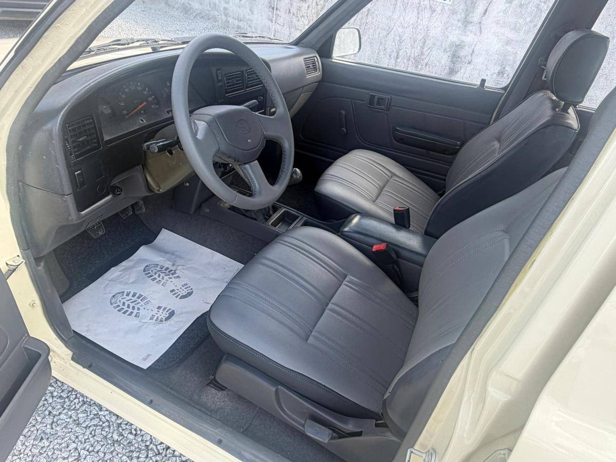 toyota-hilux-1994-diesel-2446cc