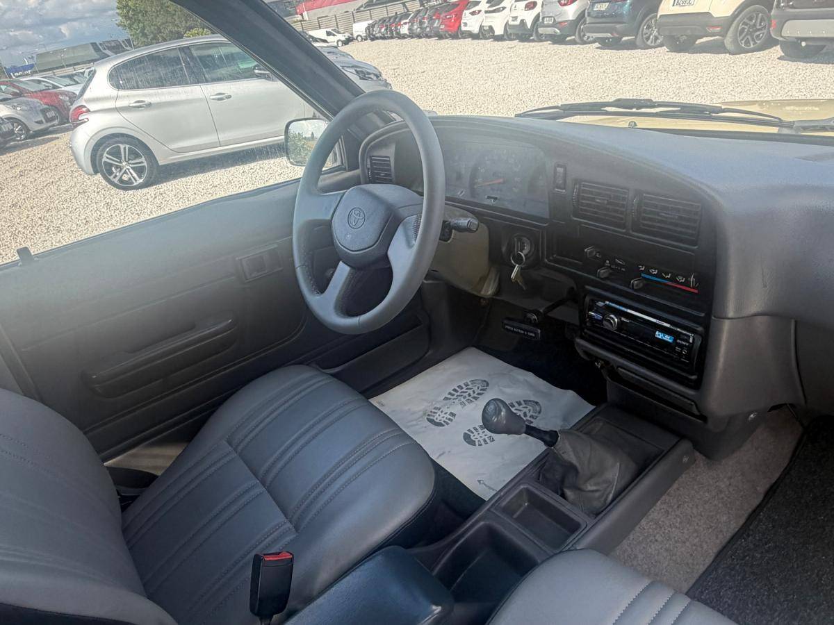 toyota-hilux-1994-diesel-2446cc