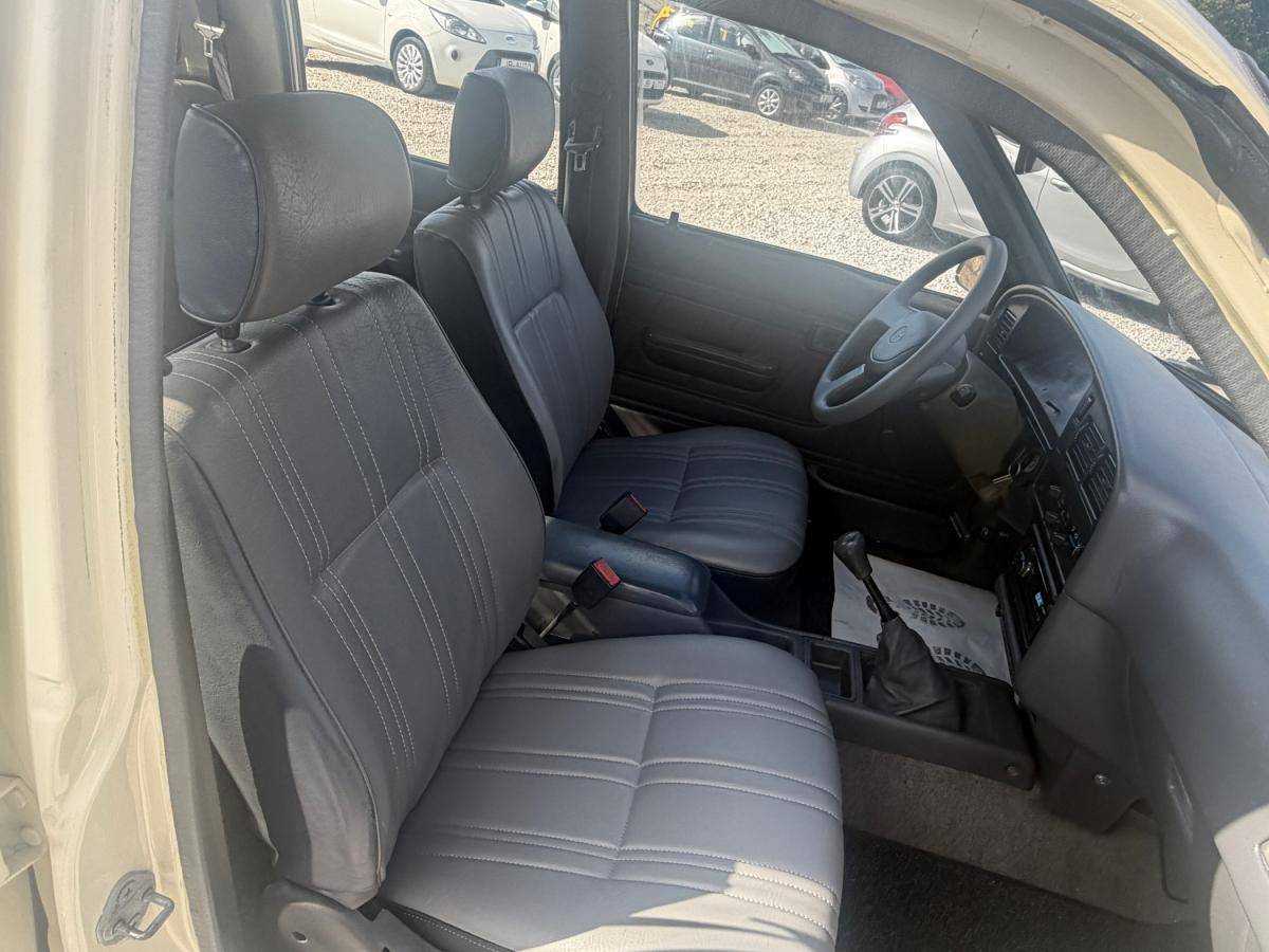 toyota-hilux-1994-diesel-2446cc