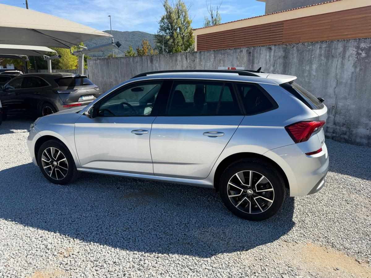skoda-kamiq-2023-gasolina-999cc