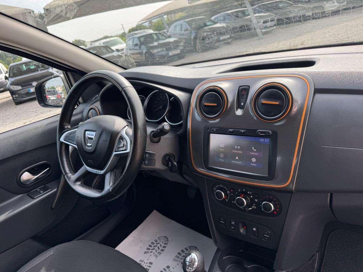 dacia-sandero-2018-gasolina-898cc