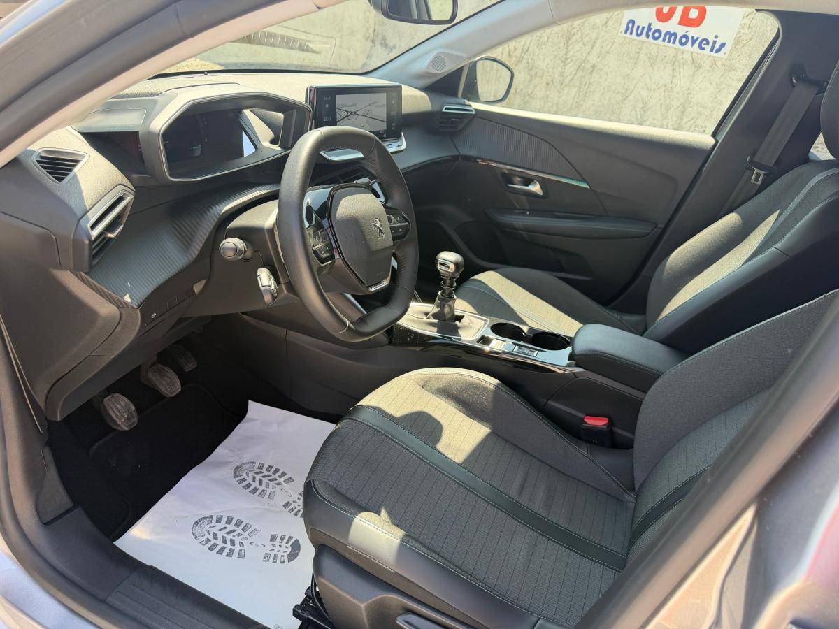 peugeot-208-2023-gasolina-1199cc