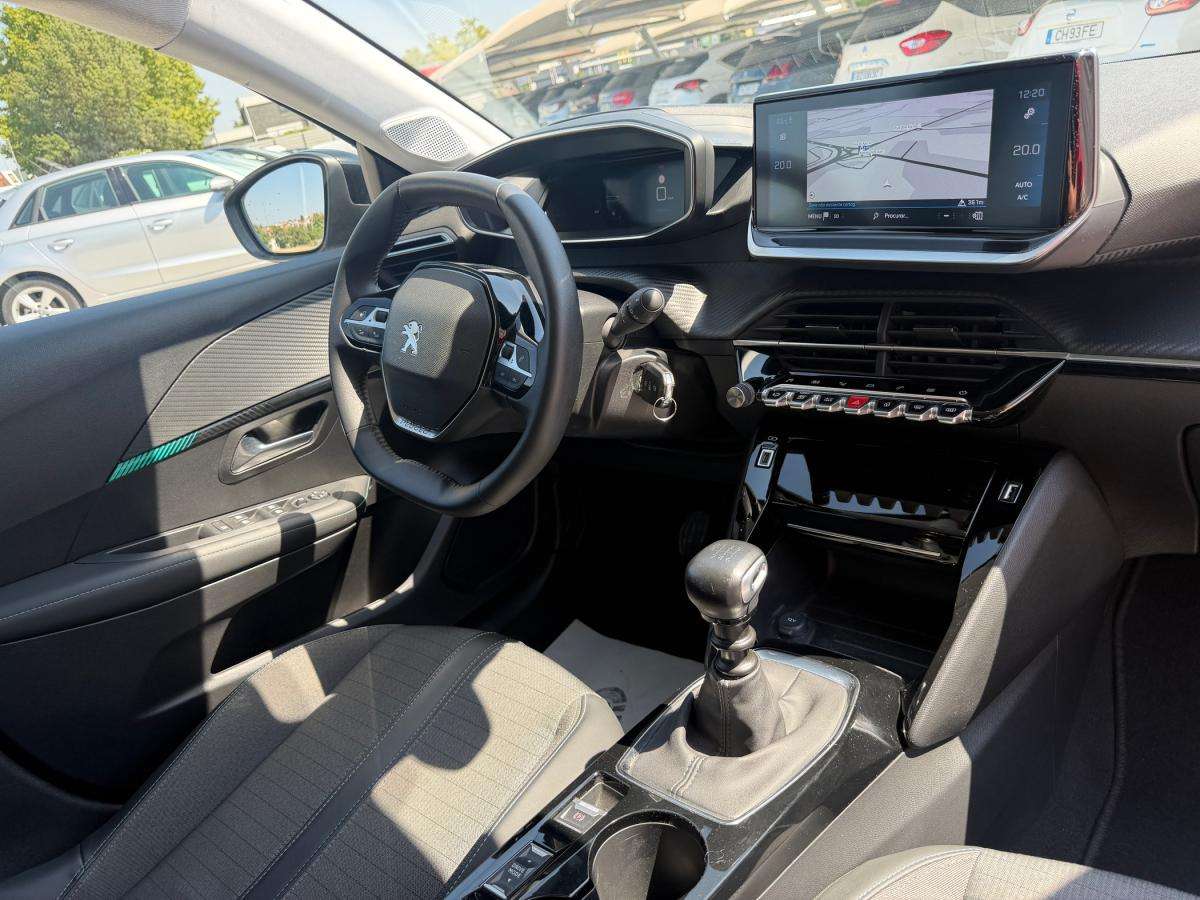 peugeot-208-2023-gasolina-1199cc