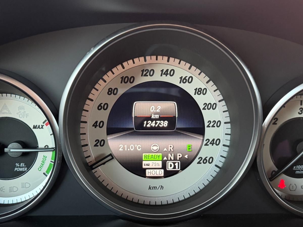 mercedes-benz-classe-e-2013-hibrido-a-diesel-2143cc