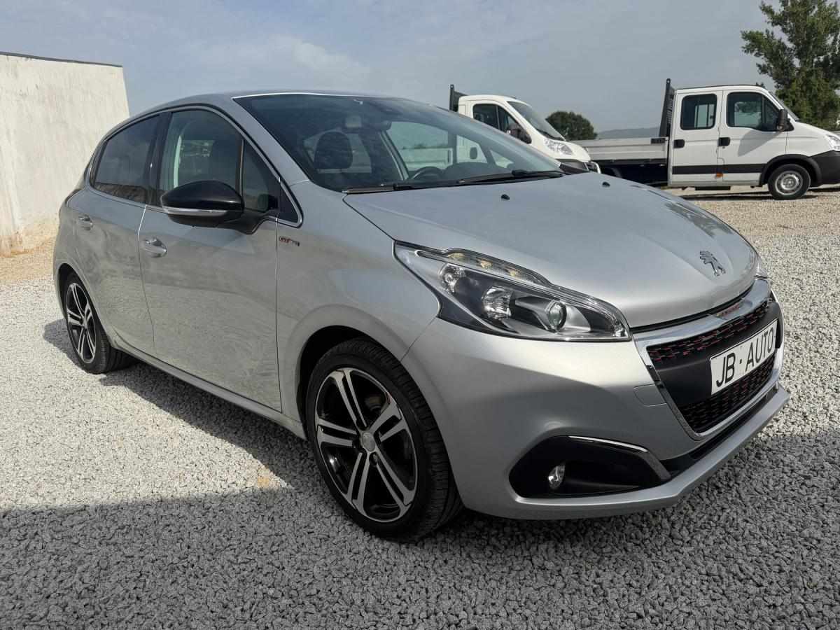 peugeot-208-2016-gasolina-1199cc