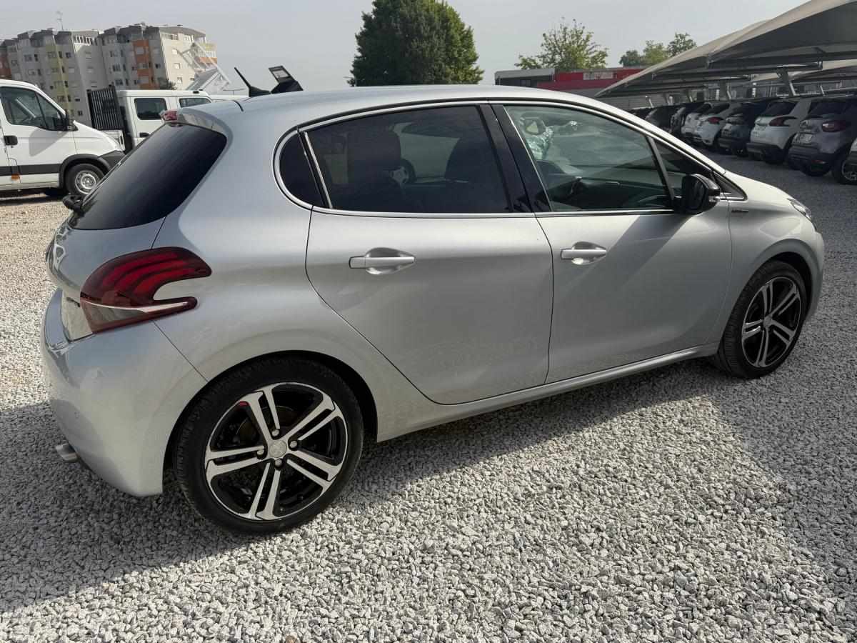 peugeot-208-2016-gasolina-1199cc