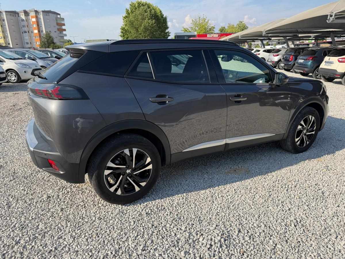 peugeot-2008-2023-gasolina-1199cc