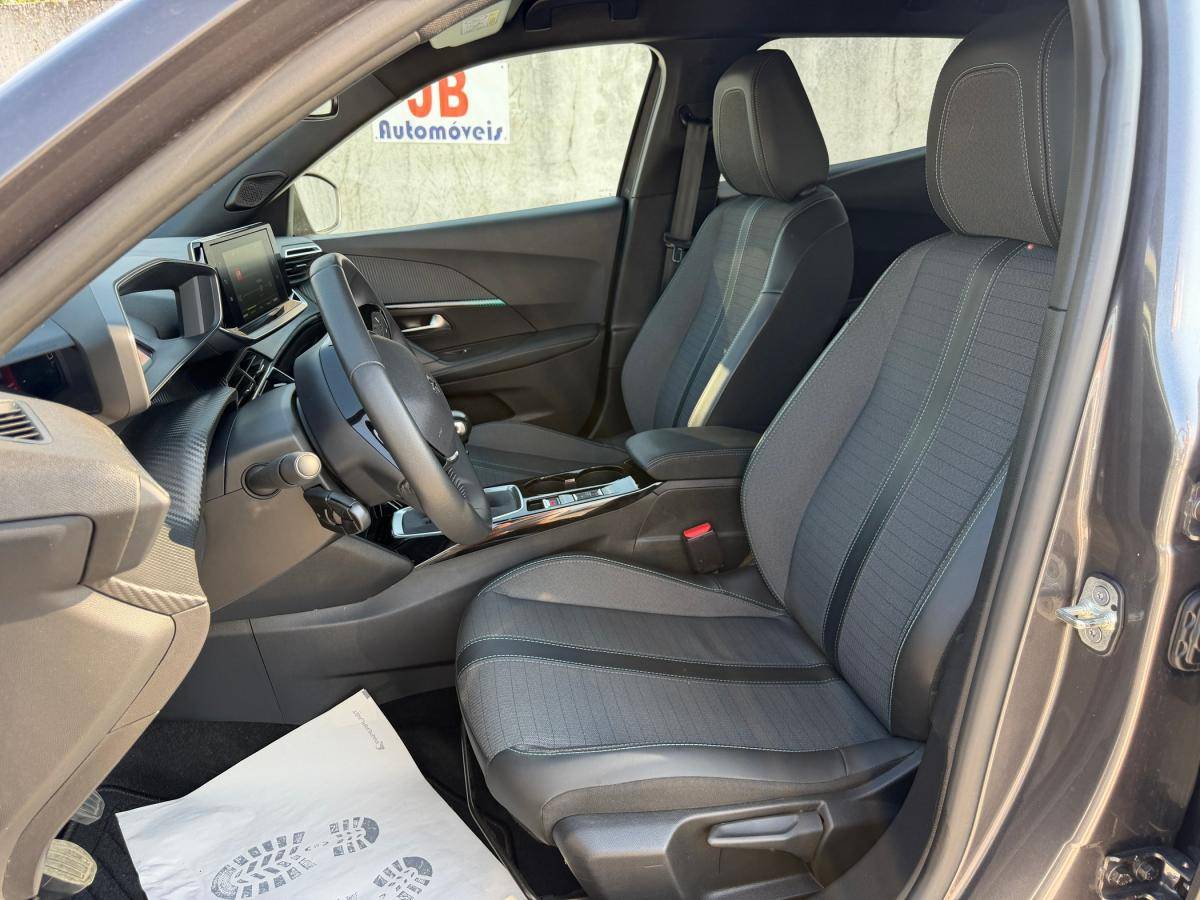 peugeot-2008-2023-gasolina-1199cc