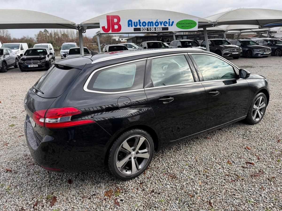 peugeot-308-sw-2017-diesel-1560cc