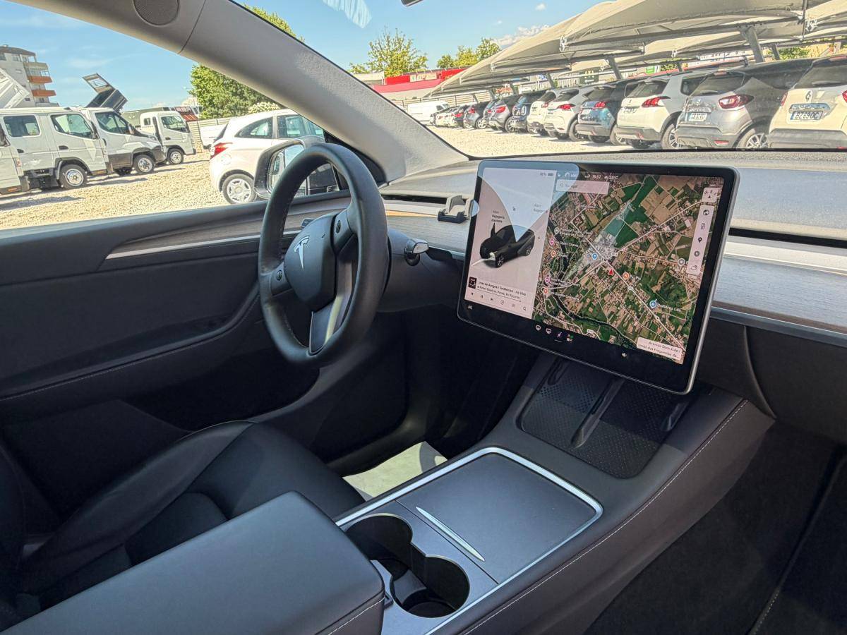 tesla-model-y-2021-eletrico-500cc
