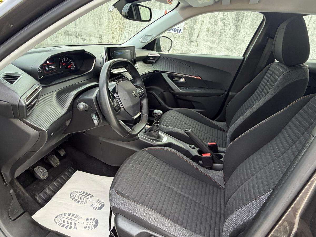 peugeot-2008-2021-gasolina-1199cc