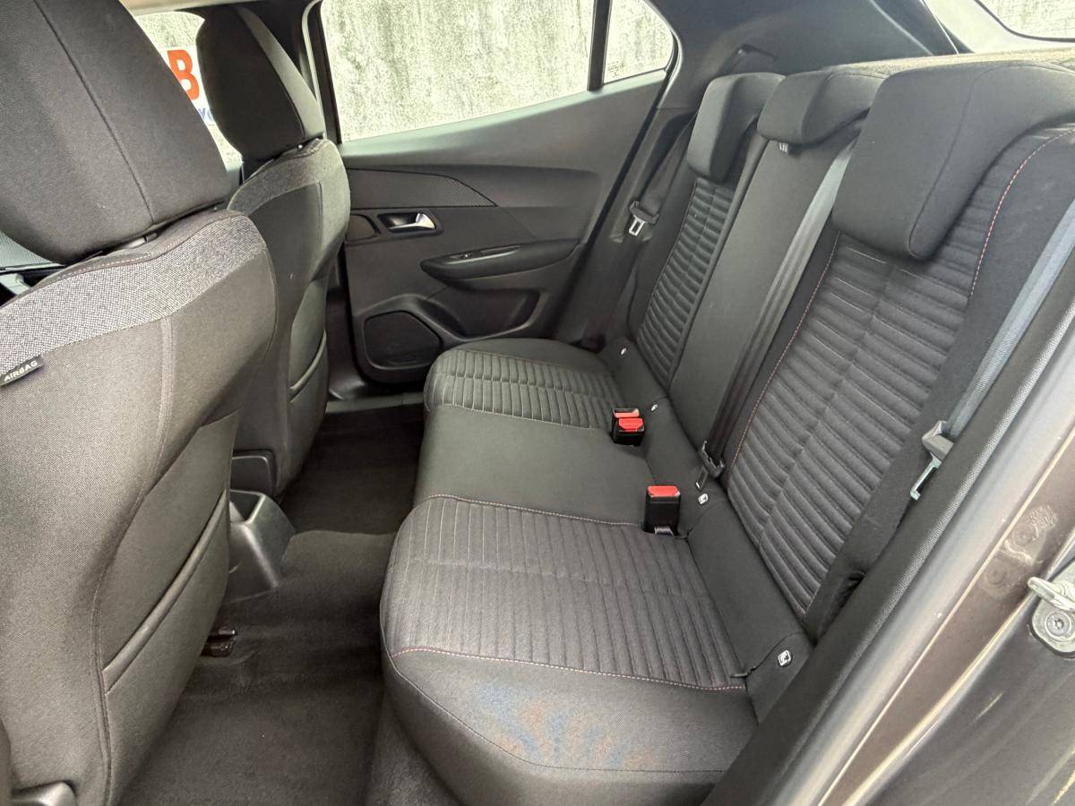 peugeot-2008-2021-gasolina-1199cc