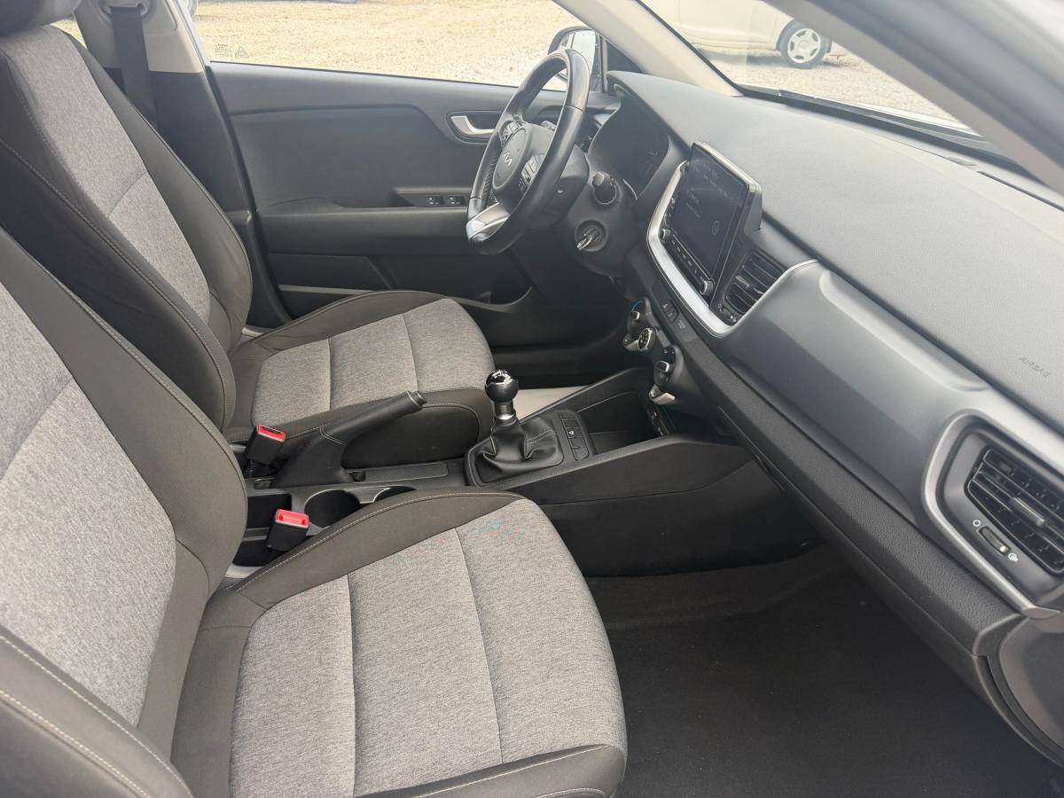 kia-stonic-2021-gasolina-1197cc