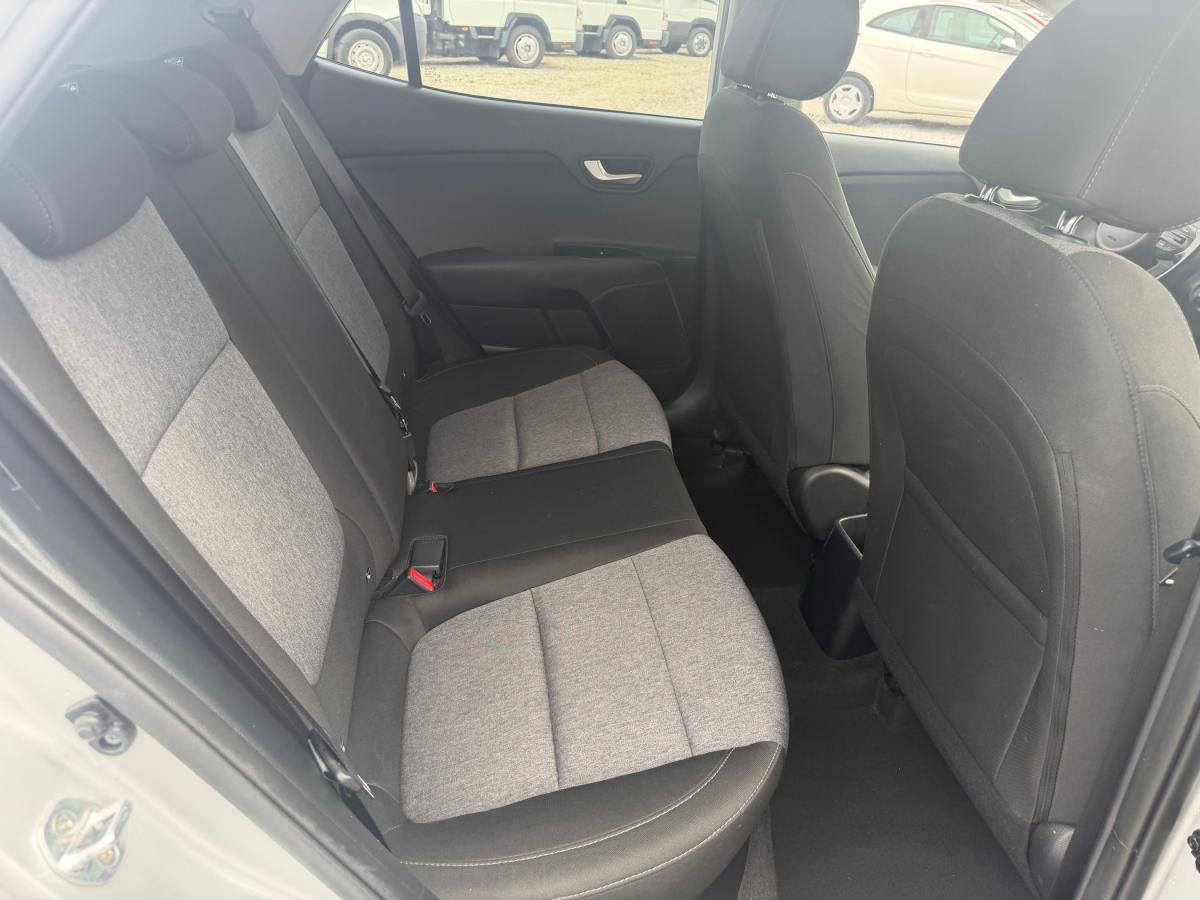 kia-stonic-2021-gasolina-1197cc