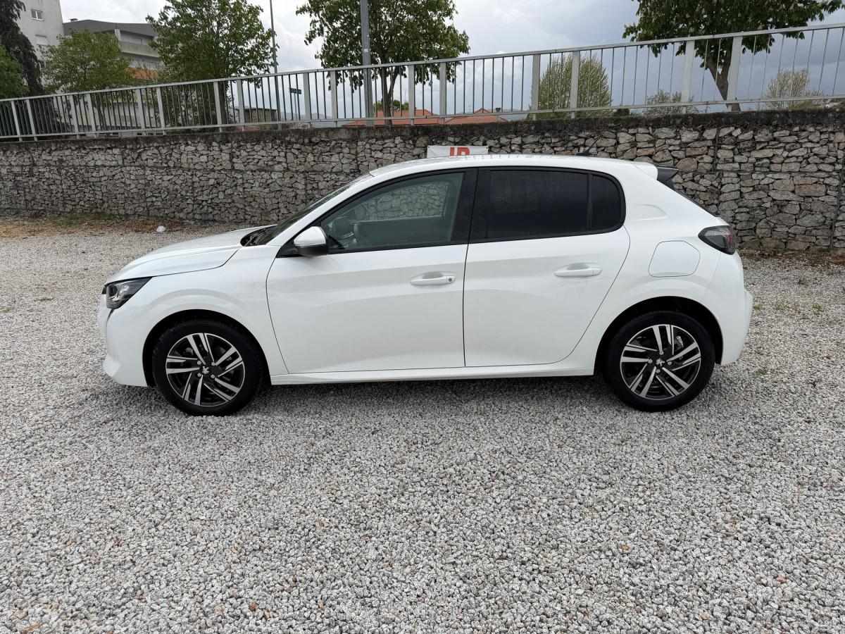 peugeot-208-2021-gasolina-1199cc