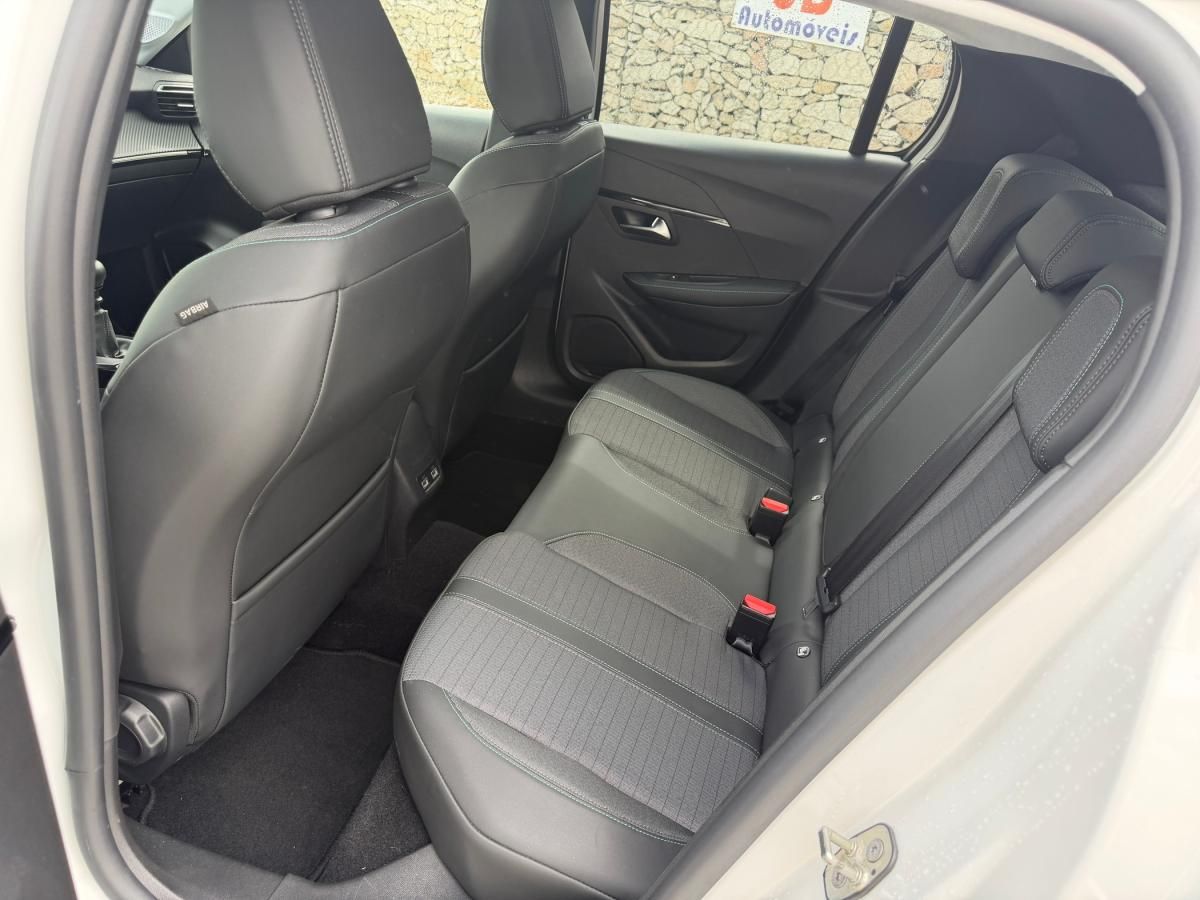 peugeot-208-2021-gasolina-1199cc