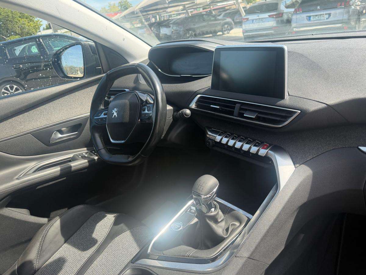 peugeot-3008-2017-diesel-1560cc