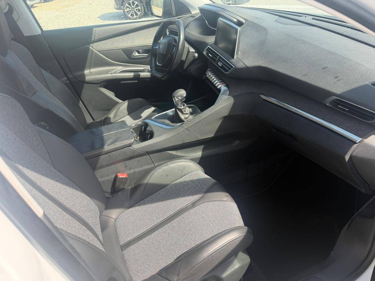 peugeot-3008-2017-diesel-1560cc