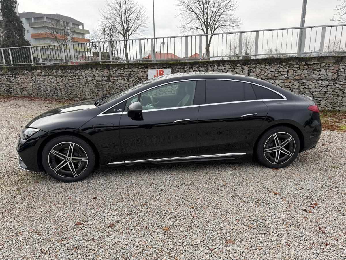 mercedes-benz-eqe-2024-eletrico-500cc