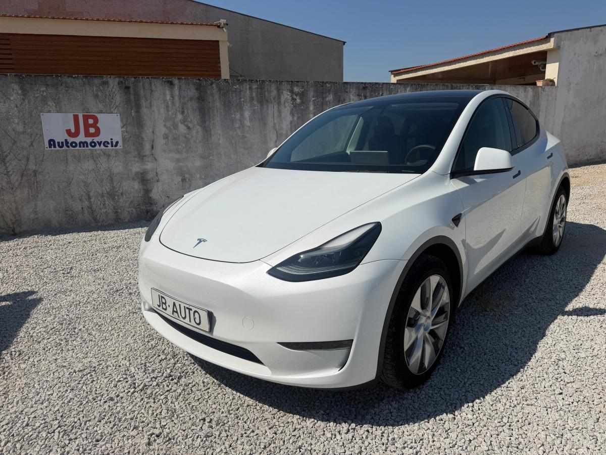 tesla-model-y-2023-eletrico-500cc