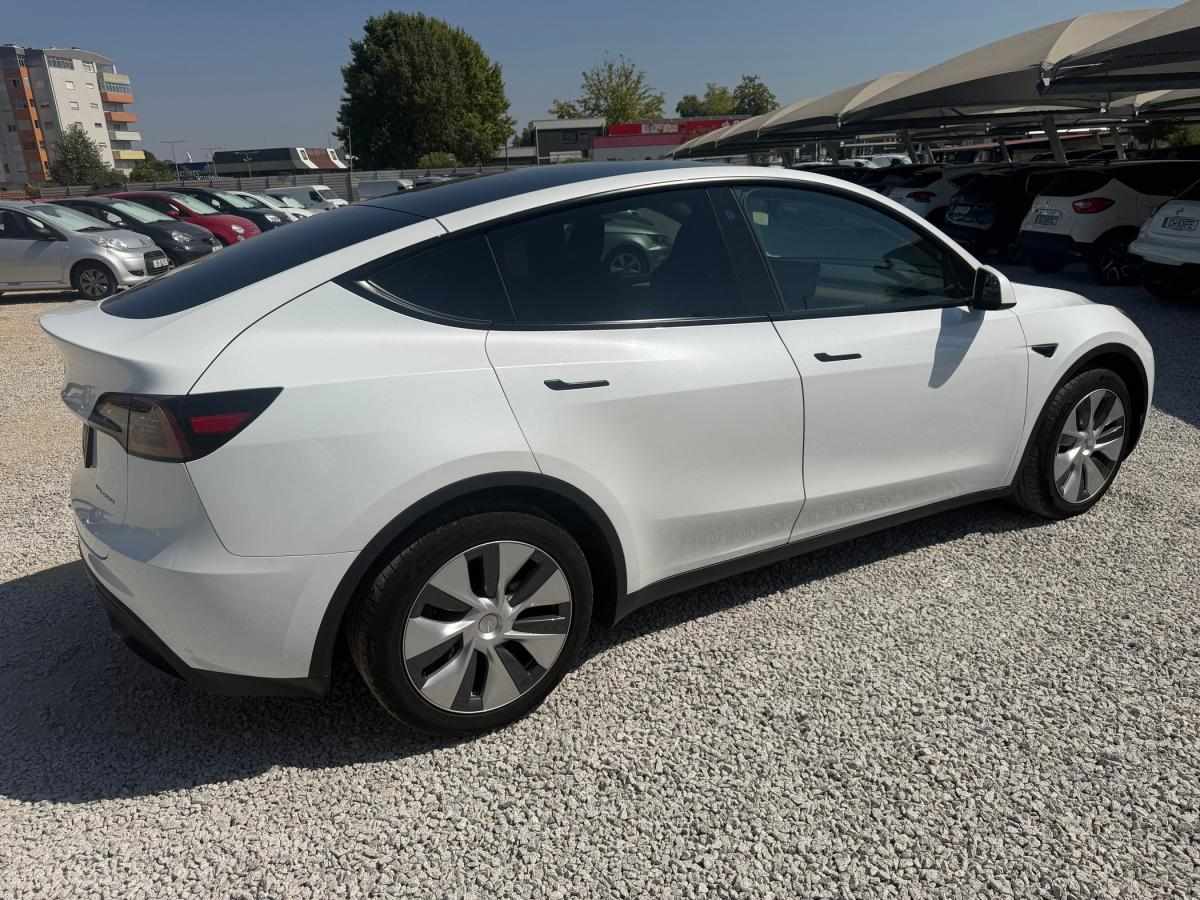 tesla-model-y-2023-eletrico-500cc