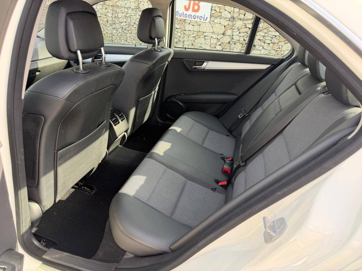 mercedes-benz-classe-c-2008-diesel-2148cc