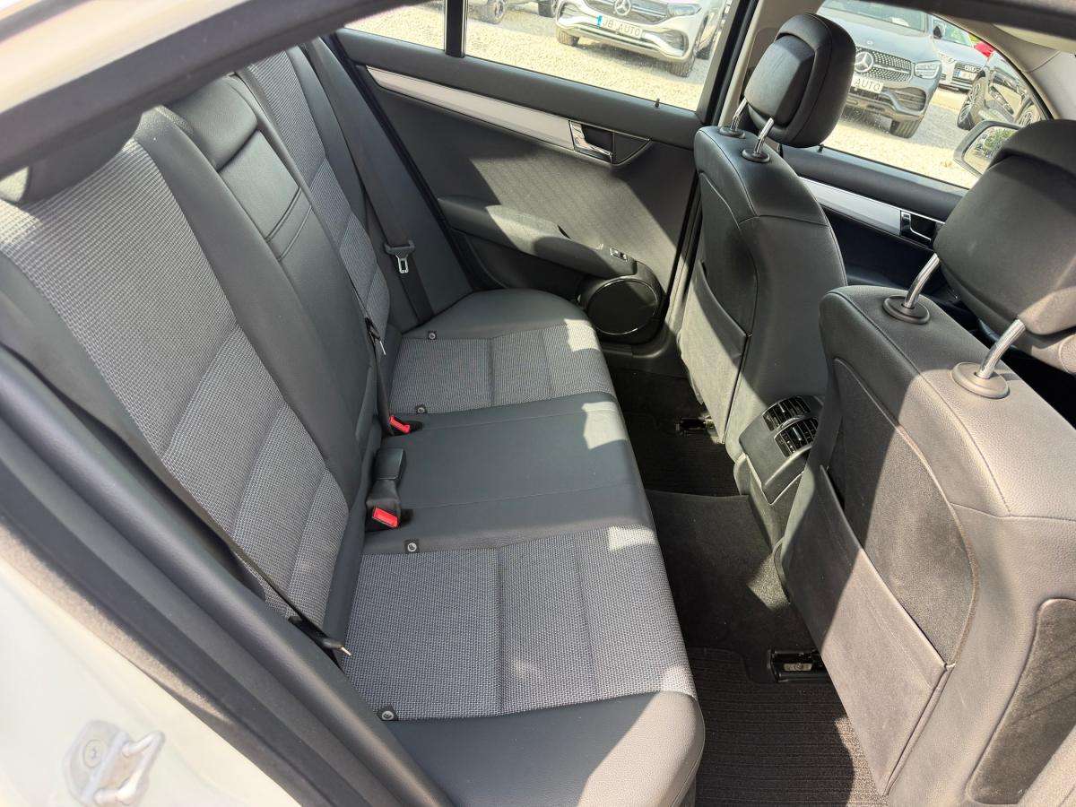 mercedes-benz-classe-c-2008-diesel-2148cc