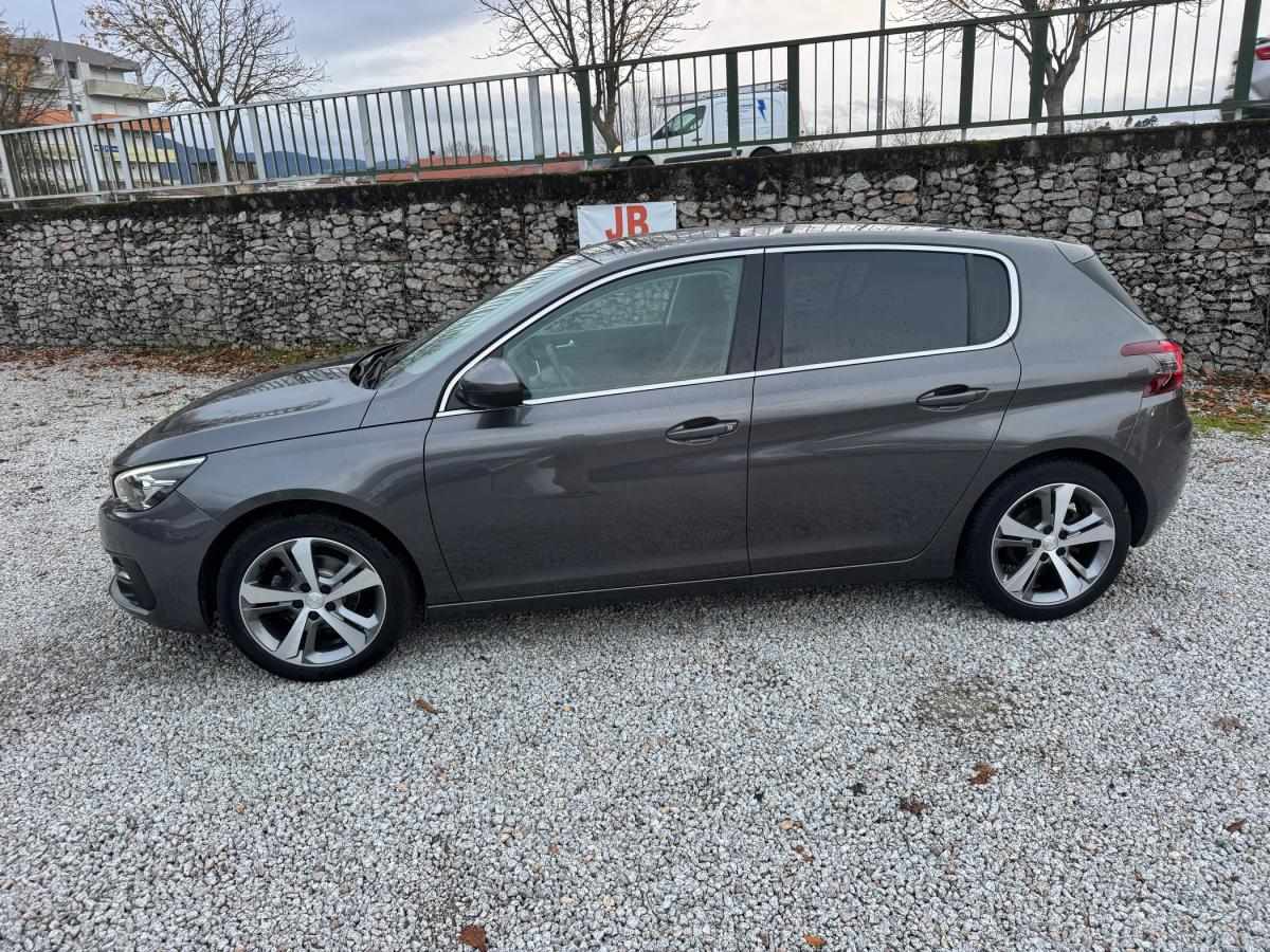 peugeot-308-2020-gasolina-1199cc