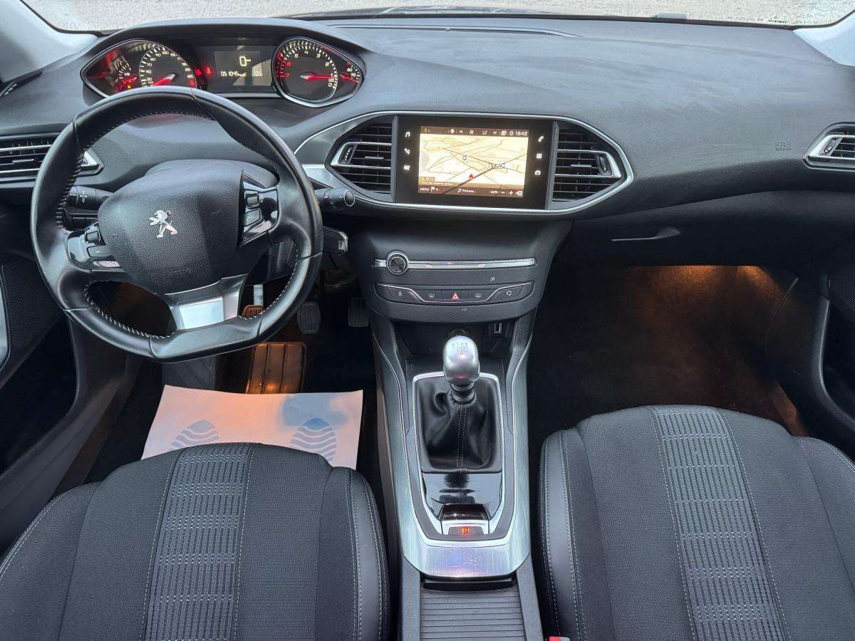 peugeot-308-2020-gasolina-1199cc