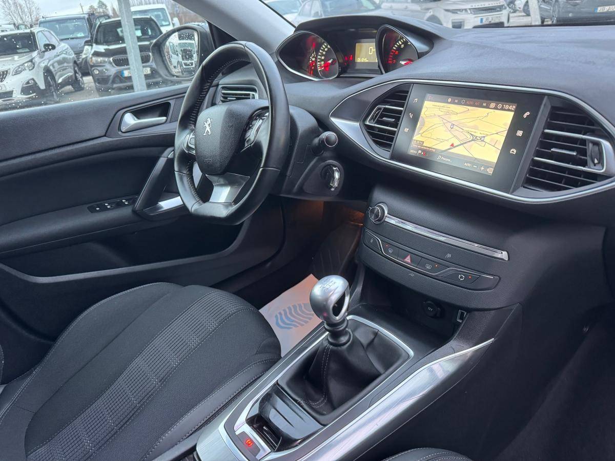 peugeot-308-2020-gasolina-1199cc
