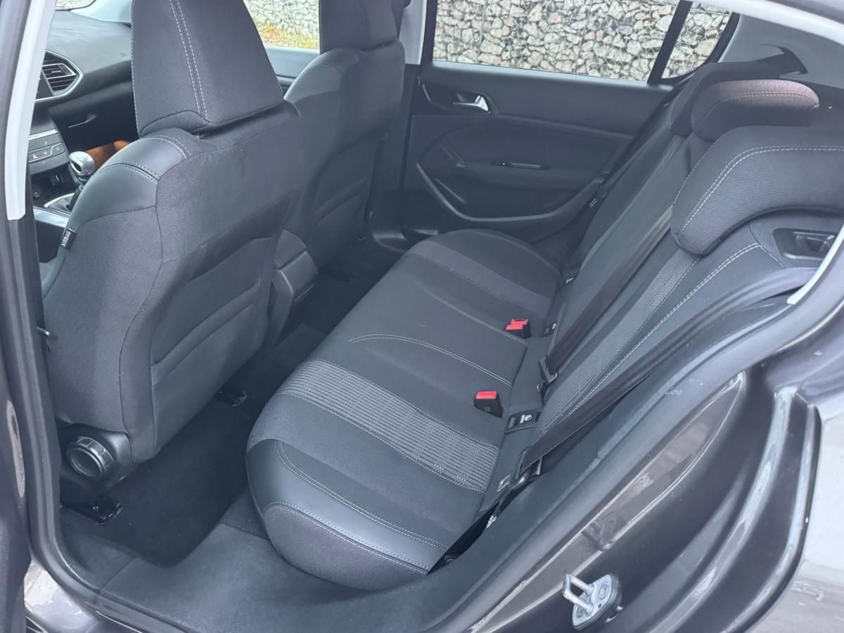 peugeot-308-2020-gasolina-1199cc