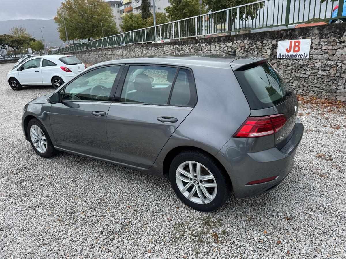 volkswagen-golf-2017-diesel-1598cc