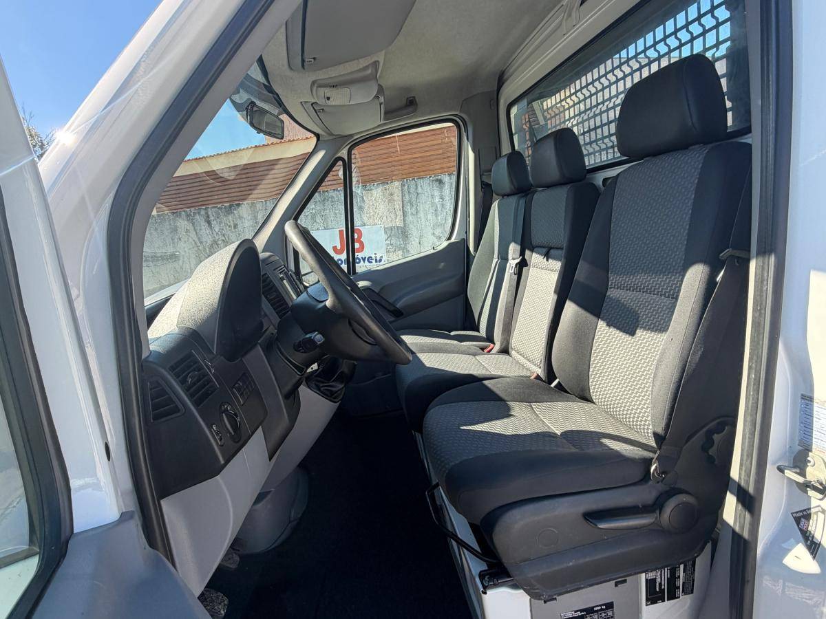 volkswagen-crafter-2012-diesel-1968cc