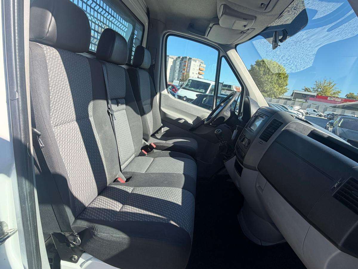 volkswagen-crafter-2012-diesel-1968cc