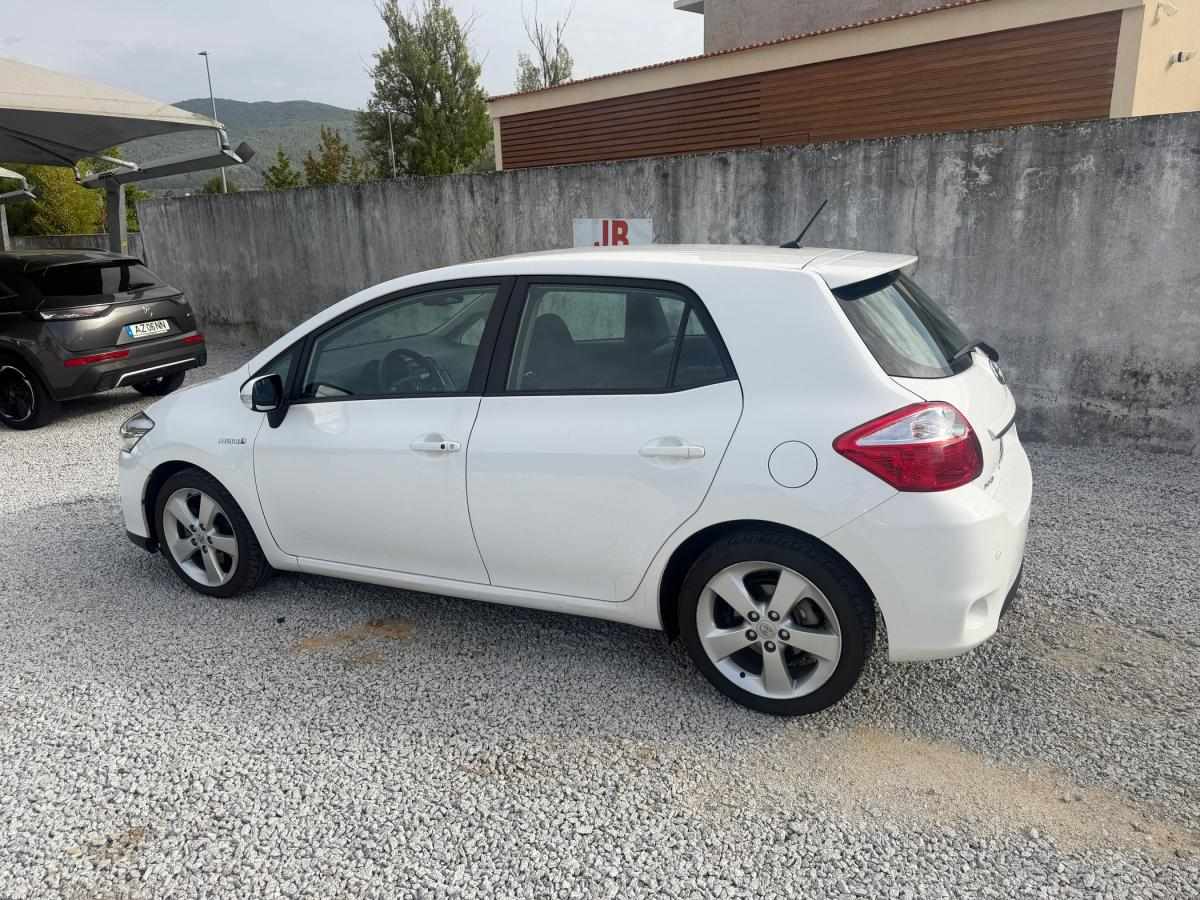 toyota-auris-2010-hibrido-a-gasolina-1798cc